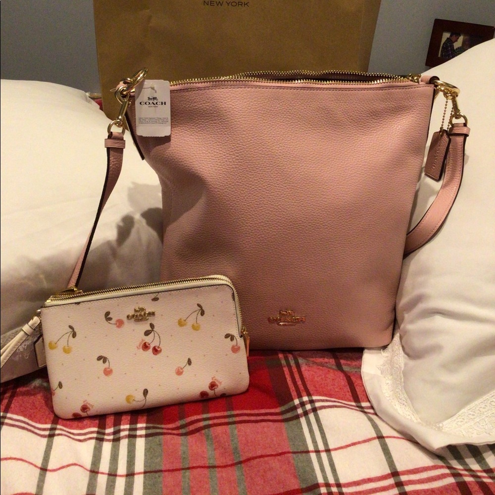 Coach Wallet SOLD!!!